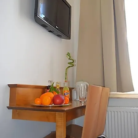 Готель The Lord Гент