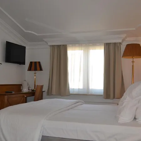 Hotel The Lord 2*