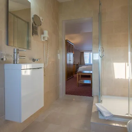 فندق The Lord 2*